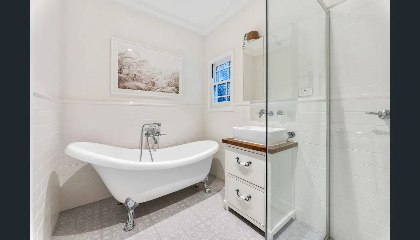 Gordon Park Residence — photo 5
