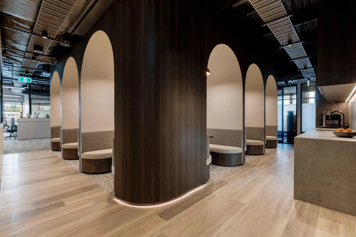 Riva Robina — photo 1