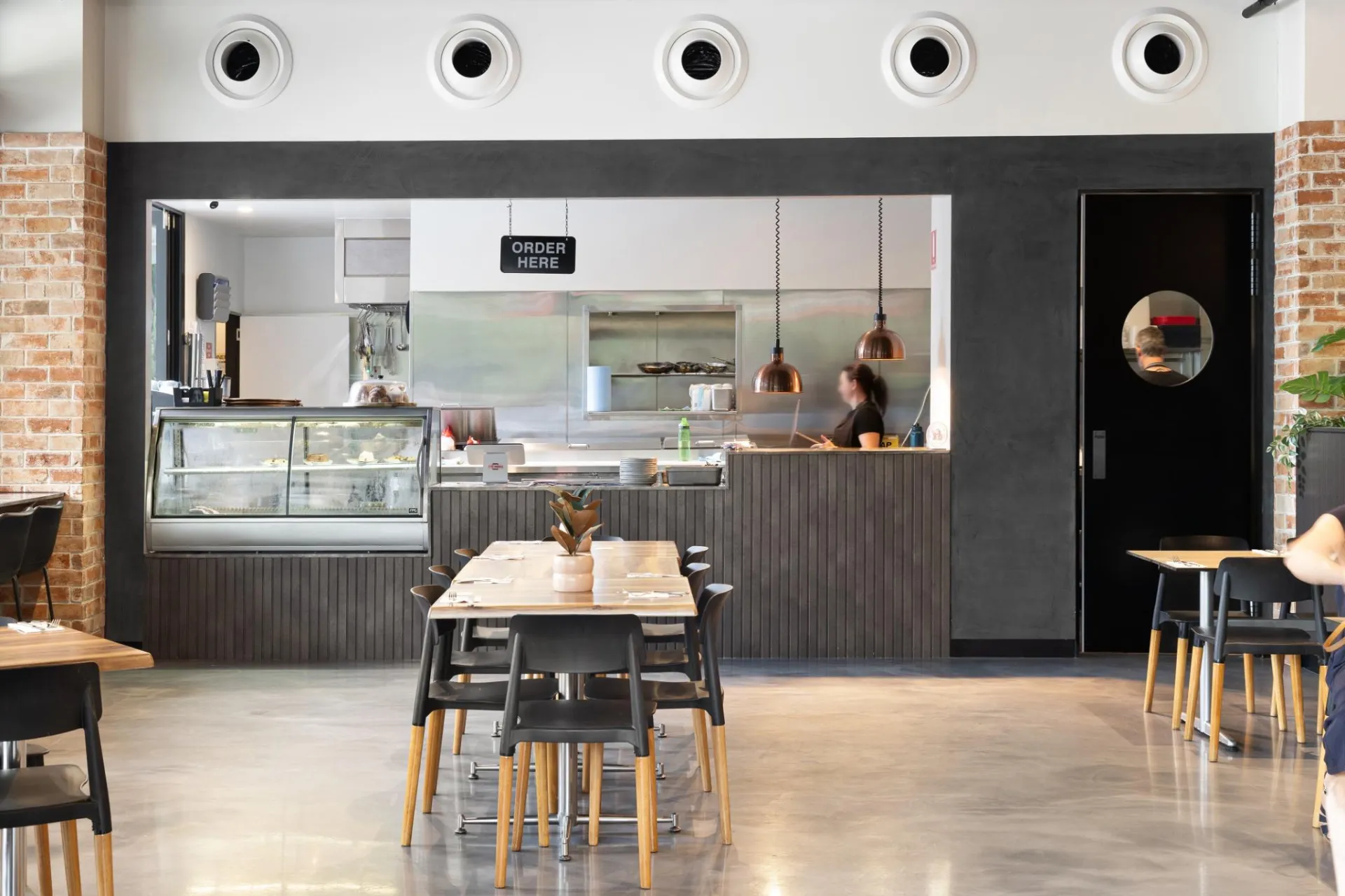 Crafty Monk Hospitality Fitout 12